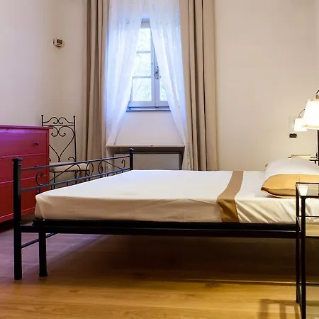 Bernardone Отель