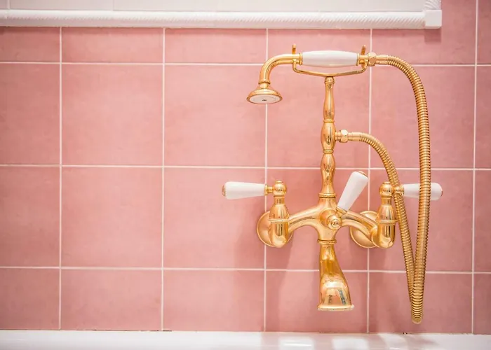 Bernardone 3* 카마이오레